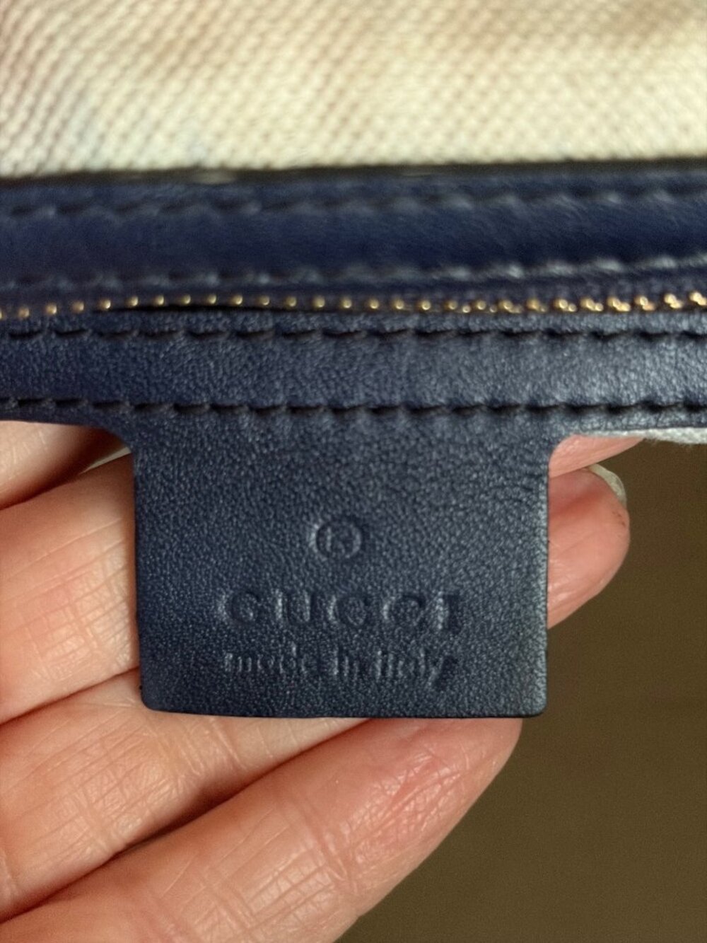 GUCCI Guccissima GG Monogram Leather Emily Navy Blue Hobo Chain Link Flap Bag - Picture 8 of 16